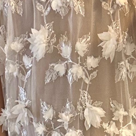 HELSI Athena Strapless High-Low Applique Gown size XL, White - Picture 2 of 2